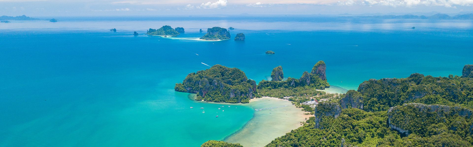 Sailing holidays in Phang Nga Bay Thailand